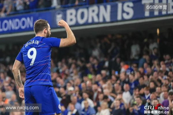 懂球妹采访:她是切尔西球迷,最喜欢阿扎尔和坎特 懂球妹采访:她是切尔西球迷,最喜欢阿扎尔和坎特